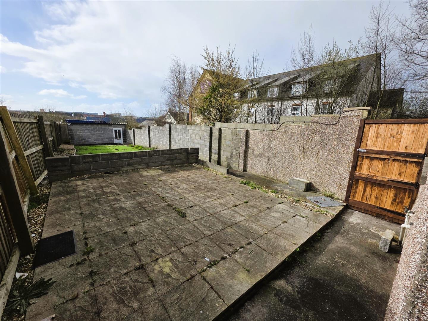 Llandafen Road, Llanelli, SA14 9BD